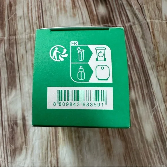 Innisfree Green Tea Enzyme Vitamin C Brightening Serum - Picture 11 of 12